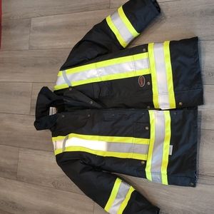 Pioneer 5025 Waterproof 7-IN-1 Safety Parkas, Black, Large